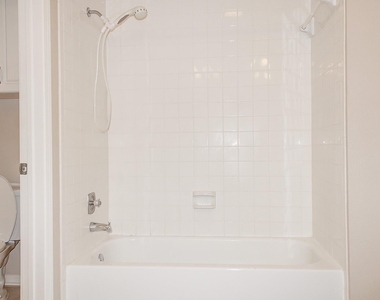 787 Davis Road - Photo Thumbnail 30