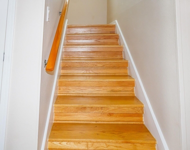 787 Davis Road - Photo Thumbnail 22