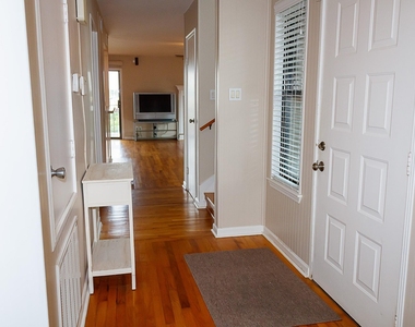 787 Davis Road - Photo Thumbnail 2