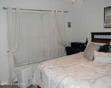 981 Sonesta Avenue Ne - Photo Thumbnail 6
