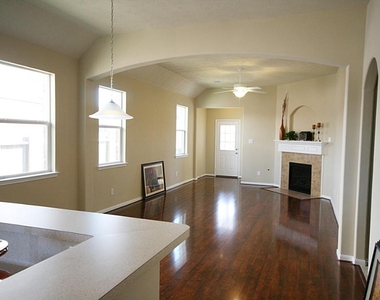 24547 Foxberry Glen - Photo Thumbnail 2