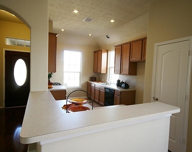24547 Foxberry Glen - Photo Thumbnail 5
