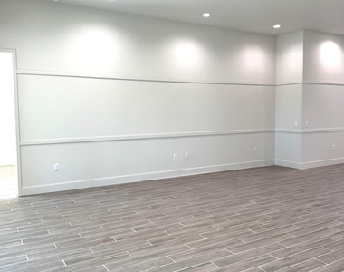 2791 Edington Drive - Photo Thumbnail 23