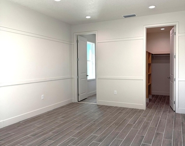 2791 Edington Drive - Photo Thumbnail 26