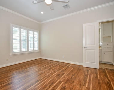 7626 E Jordan Cove - Photo Thumbnail 15