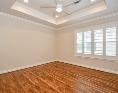 7626 E Jordan Cove - Photo Thumbnail 5