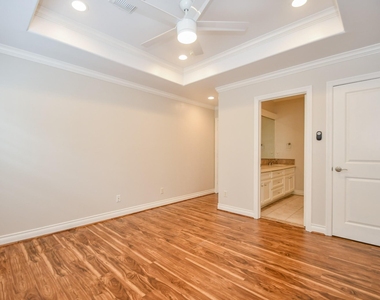 7626 E Jordan Cove - Photo Thumbnail 6