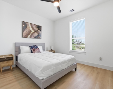 5505 Hershe Street - Photo Thumbnail 10