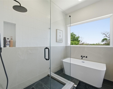 5505 Hershe Street - Photo Thumbnail 4