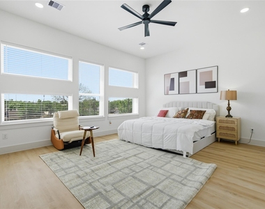 5505 Hershe Street - Photo Thumbnail 7