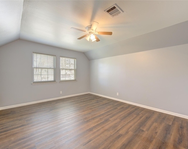 1718 Anvil Drive - Photo Thumbnail 23