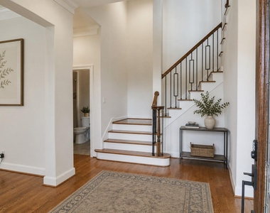 302 S Gate Stone - Photo Thumbnail 1