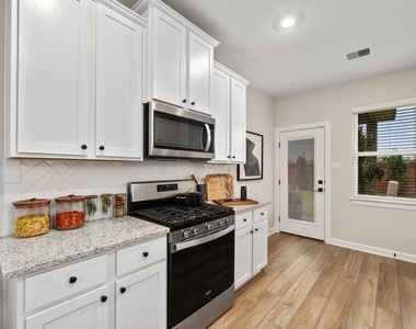 3012 Myrtle Sunset Drive - Photo Thumbnail 4