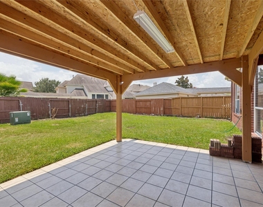 6414 Pinewood Trace Lane - Photo Thumbnail 20