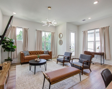 3311 Daphne Street - Photo Thumbnail 9