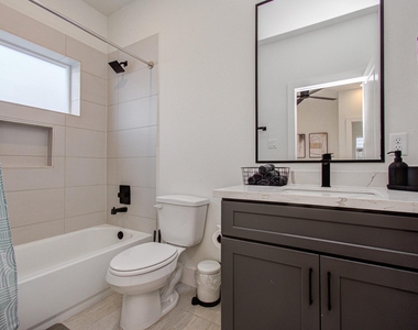 3311 Daphne Street - Photo Thumbnail 21