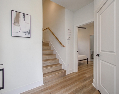 3311 Daphne Street - Photo Thumbnail 3