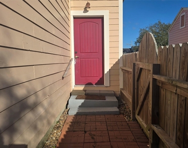 5309 Avenue O Street - Photo Thumbnail 10