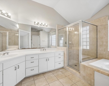 5813 Darling Street - Photo Thumbnail 12