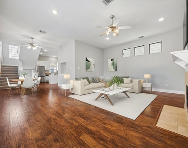 5813 Darling Street - Photo Thumbnail 3