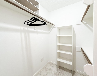 33 N Rain Forest Court - Photo Thumbnail 23