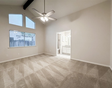 33 N Rain Forest Court - Photo Thumbnail 19