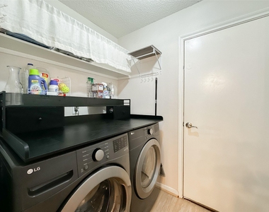 33 N Rain Forest Court - Photo Thumbnail 11