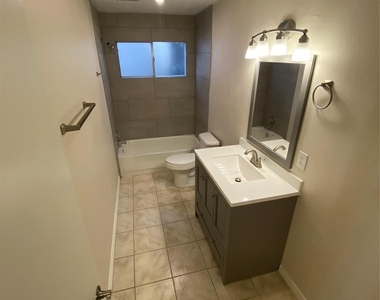 33 N Rain Forest Court - Photo Thumbnail 7