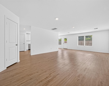 17938 Becker Landing Drive - Photo Thumbnail 5