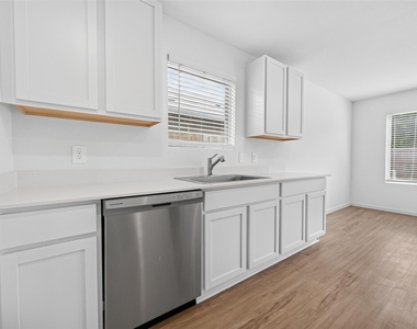 17938 Becker Landing Drive - Photo Thumbnail 15