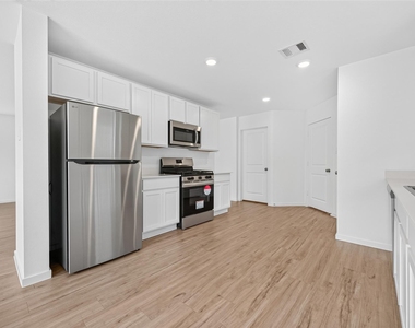 17938 Becker Landing Drive - Photo Thumbnail 13