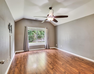 4203 Keystone Trail - Photo Thumbnail 16