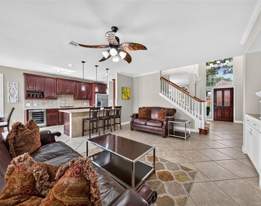 1719 Cantigny Lane - Photo Thumbnail 7