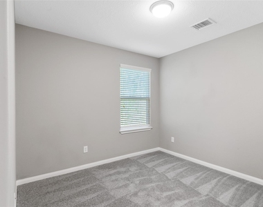 124 Artesian Way - Photo Thumbnail 11