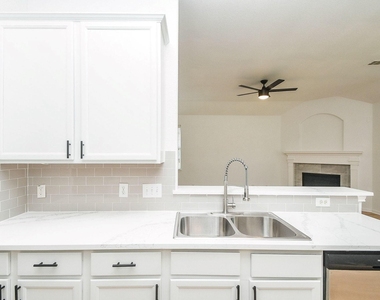 25306 Pepper Sage Lane - Photo Thumbnail 18