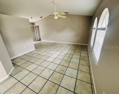 2830 Ascot Lane - Photo Thumbnail 4