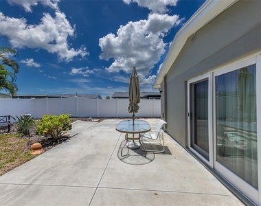 11602 Grove Street - Photo Thumbnail 40