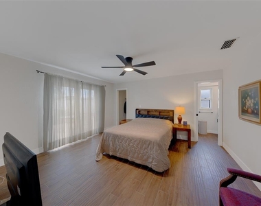 11602 Grove Street - Photo Thumbnail 21