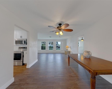 11602 Grove Street - Photo Thumbnail 9