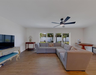 11602 Grove Street - Photo Thumbnail 19