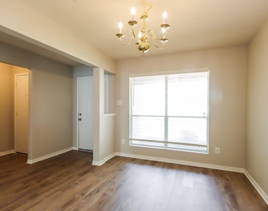 16941 Wren Hill Street - Photo Thumbnail 4