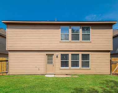 16941 Wren Hill Street - Photo Thumbnail 13