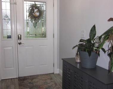 4902 Country Aire Lane - Photo Thumbnail 3