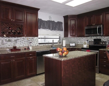 4902 Country Aire Lane - Photo Thumbnail 6