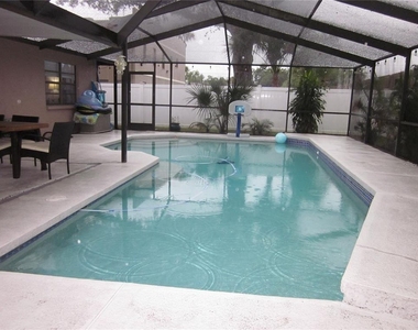 4902 Country Aire Lane - Photo Thumbnail 19