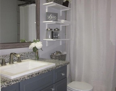 4902 Country Aire Lane - Photo Thumbnail 11