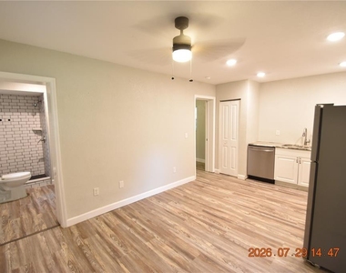 419 Stremma Road - Photo Thumbnail 3
