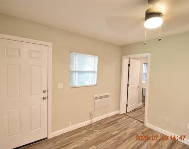 419 Stremma Road - Photo Thumbnail 2