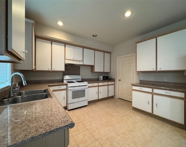 13110 S Bellaire Estates Drive - Photo Thumbnail 11