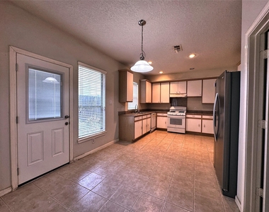 13110 S Bellaire Estates Drive - Photo Thumbnail 10